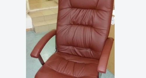 Обтяжка офисного кресла. Нижняя Салда